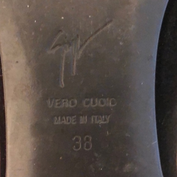 Giuseppe Zanotti Black Velvet Flats - Picture 4 of 6